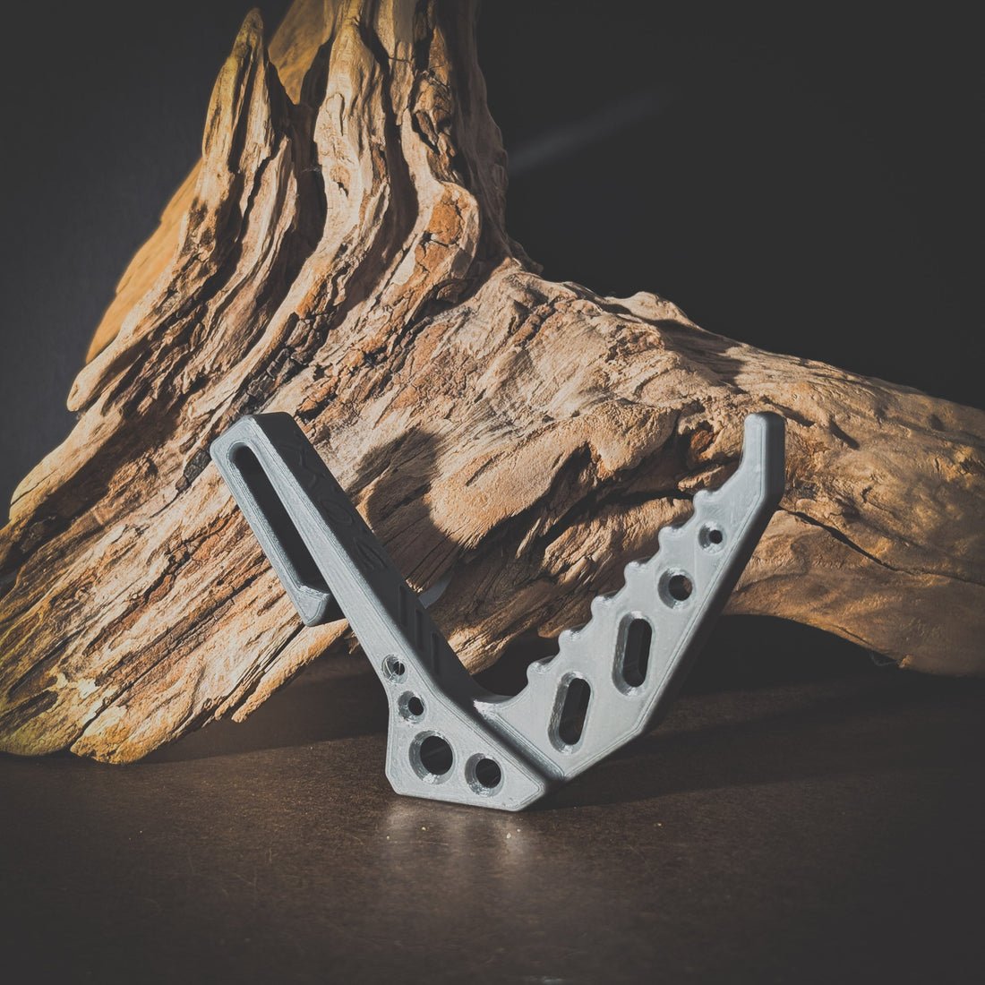 What to Look For in a Bow Hanger